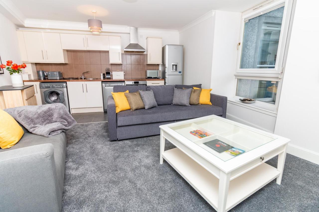 D'City Apartment, Up To 5 Guests 邓迪 外观 照片