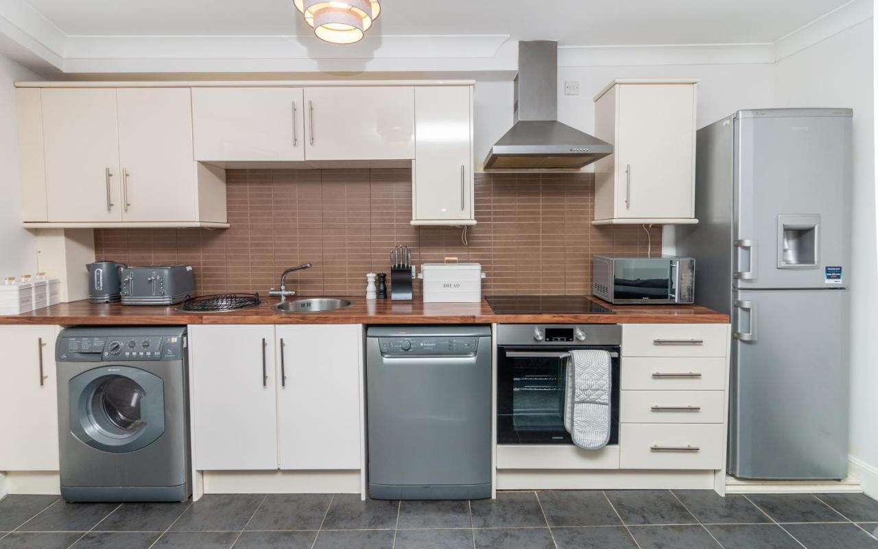 D'City Apartment, Up To 5 Guests 邓迪 外观 照片