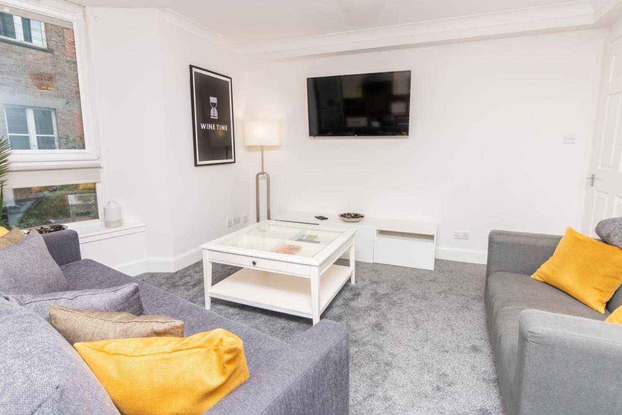 D'City Apartment, Up To 5 Guests 邓迪 外观 照片